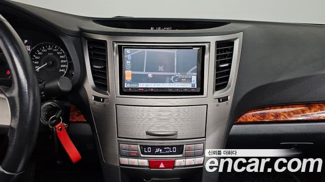 Subaru 레거시 2.5i Special Edition, 2011 14