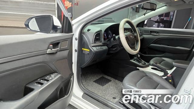 Hyundai Avante AD 1.6 GDI Value Plus, 2018 11