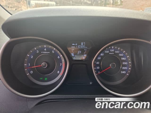 Hyundai Avante MD Luxury, 2012 13