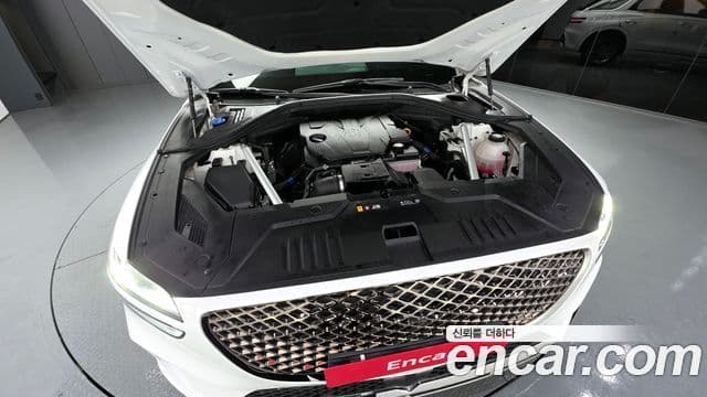 Genesis GV70, 2021 6