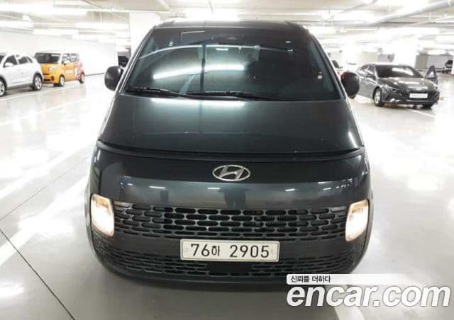 Hyundai Staria Smart, 2022 1