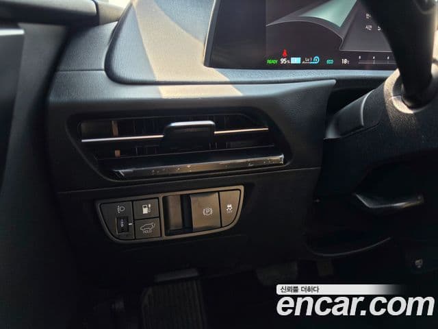 Kia EV6 Air, 2023 17