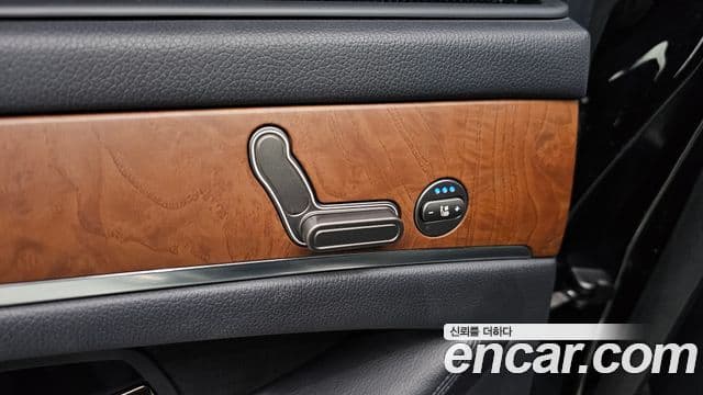 KG모빌리티(SsangYong) 뉴체어맨 W VVIP, 2013 18