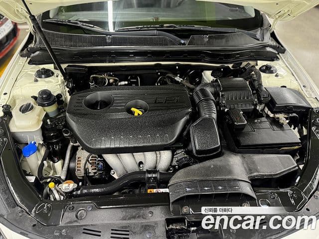 Kia K5 Prestige, 2012 6