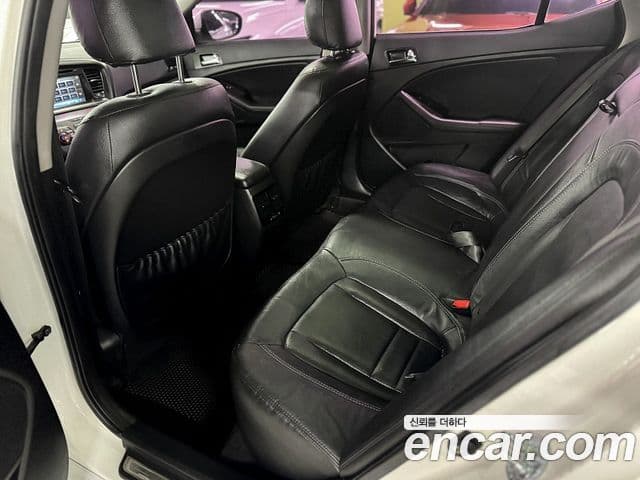 Kia K5 Prestige, 2012 10