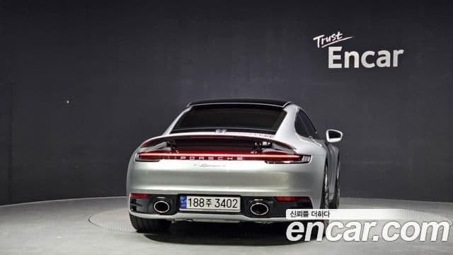 Porsche 911 (992) Carrera 4, 2024 4
