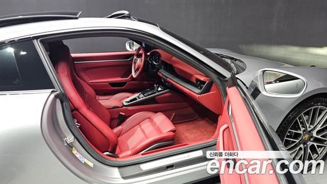 Porsche 911 (992) Carrera 4, 2024 11