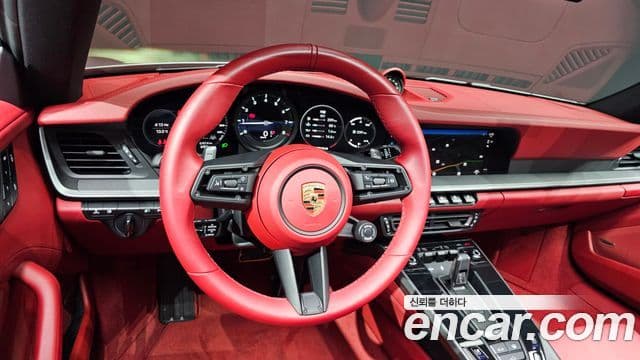 Porsche 911 (992) Carrera 4, 2024 13