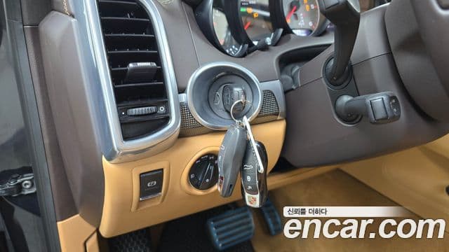 Porsche New Cayenne 958, 2014 16