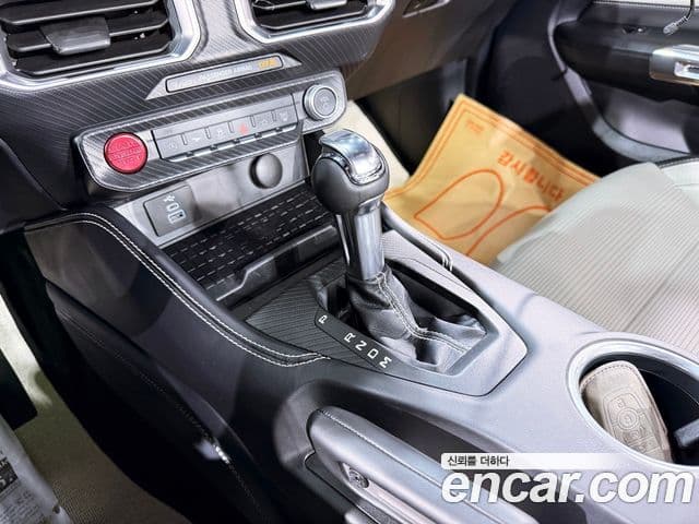 Ford Mustang 7세대 2.3 EcoBoost Premium кабриолет, 2024 8