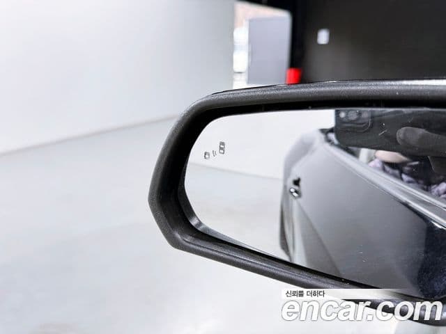 Ford Mustang 7세대 2.3 EcoBoost Premium кабриолет, 2024 16