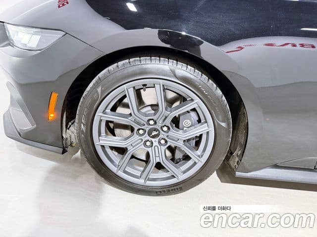 Ford Mustang 7세대 2.3 EcoBoost Premium кабриолет, 2024 20