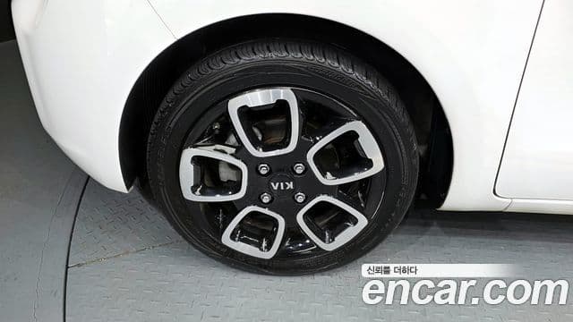 Kia The / новый New Ray Prestige, 2021 все фото