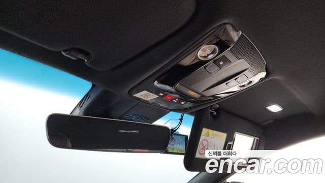 Kia K8 гибрид Noblesse, 2023 18