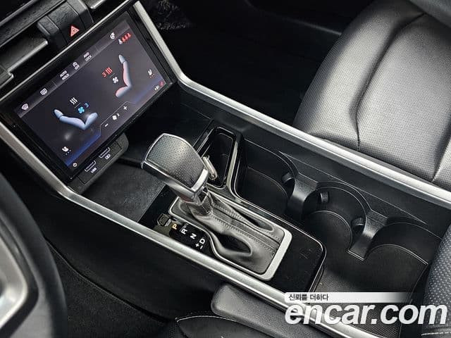 KG모빌리티(SsangYong) Torres T7, 2023 9