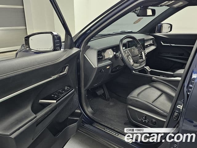 KG모빌리티(SsangYong) Torres T7, 2023 11