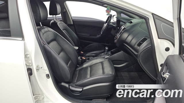 Kia K3 Noblesse, 2015 11