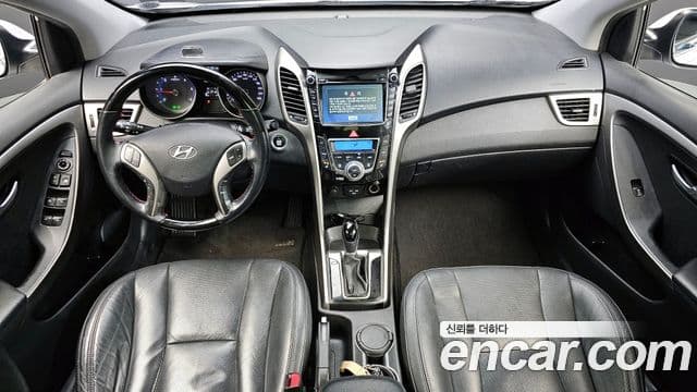 Hyundai i30(новый кузов / новое поколение) дизель 1.6 VGT Unique, 2012 7