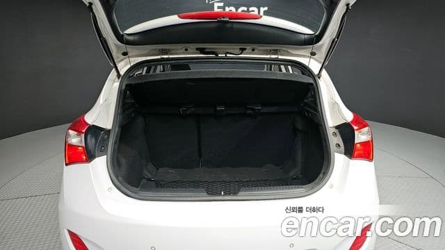 Hyundai i30(новый кузов / новое поколение) дизель 1.6 VGT Unique, 2012 20