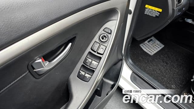 Hyundai i30(новый кузов / новое поколение) 1.6 GDI Extreme, 2012 18