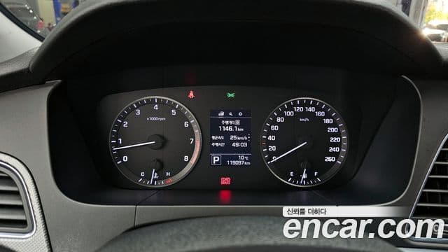 Hyundai LF Sonata Premium, 2015 8