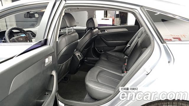 Hyundai LF Sonata Premium, 2015 11