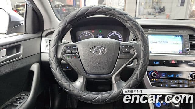 Hyundai LF Sonata Premium, 2015 13