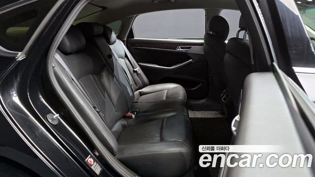 Hyundai Genesis DH Modern, 2016 12