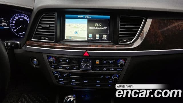 Hyundai Genesis DH Modern, 2016 15