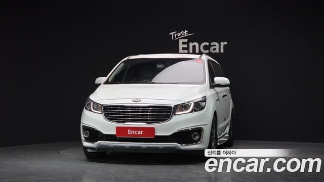 Kia All New Carnival Luxury, 2015 3