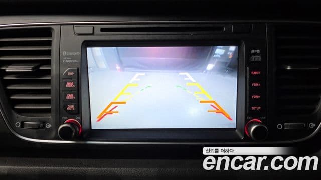 Kia All New Carnival Luxury, 2015 15