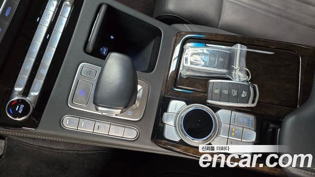 Genesis G90 Premium Luxury, 2019 9