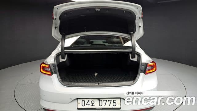 Renault Korea(Samsung) SM6 2.0 LPe RE (для людей с инвалидностью), 2016 20