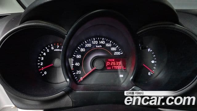 Kia Ray фургон /, 2017 8