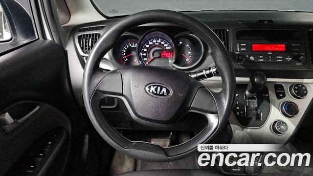 Kia Ray фургон /, 2017 13