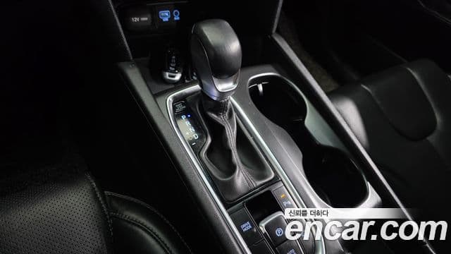 Hyundai Santa Fe TM Exclusive, 2020 9