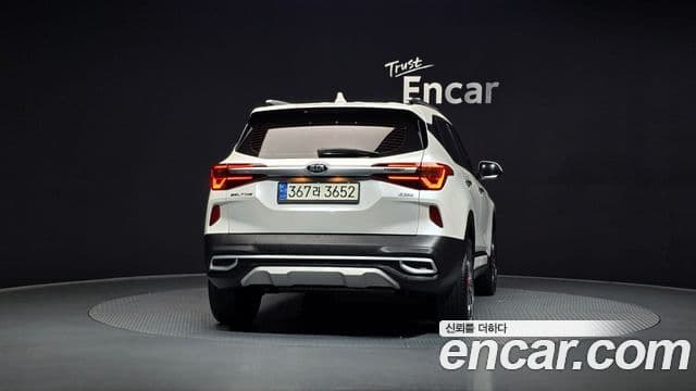 Kia Seltos Signature, 2022 4