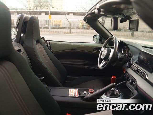 마쯔다 MX-5 MIATA, 2019 16