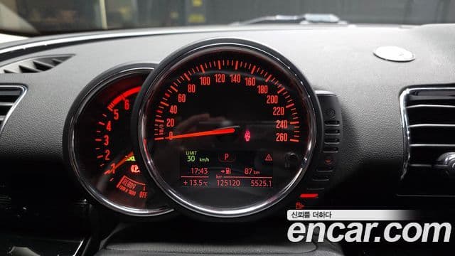 Mini Cooper D 클럽맨 2세대, 2016 8