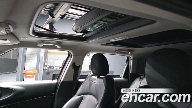 Mini Cooper D 클럽맨 2세대, 2016 19