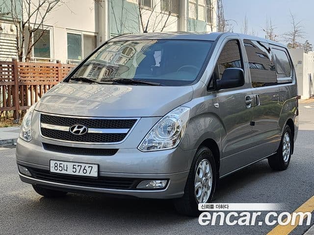 Hyundai Grand Starex CVX Luxury, 2015 1