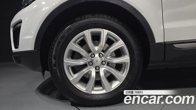 Land Rover Range Rover Evoque 2.0 TD4 SE, 2018 все фото