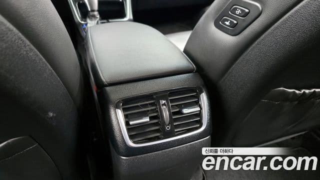 Hyundai Grandeur IG 3.0 LPi Exclusive (арендный автомобиль), 2018 19
