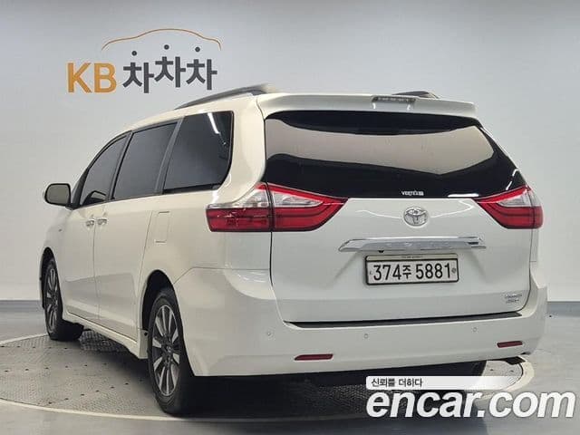 Toyota Sienna, 2018 2