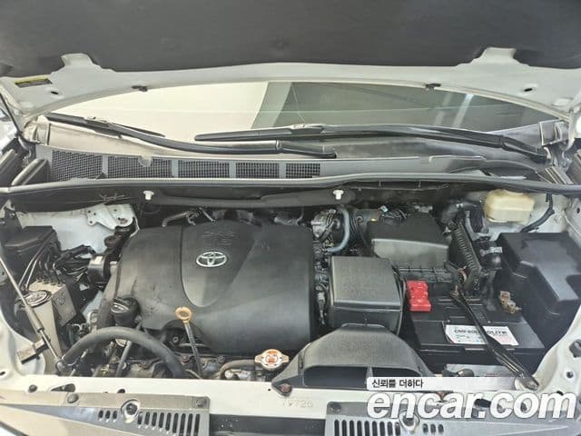 Toyota Sienna, 2018 все фото