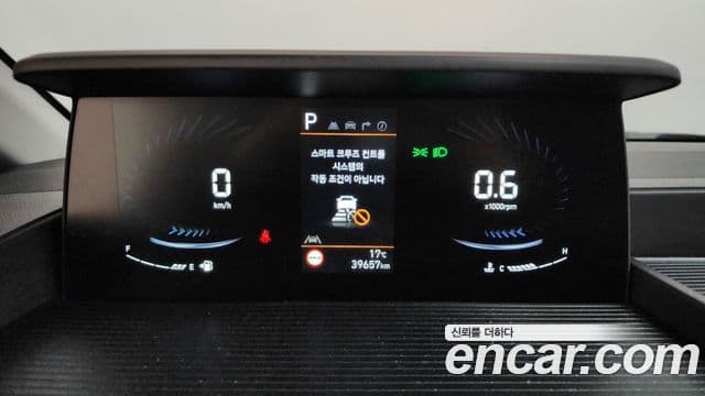 Hyundai Staria Modern, 2025 8