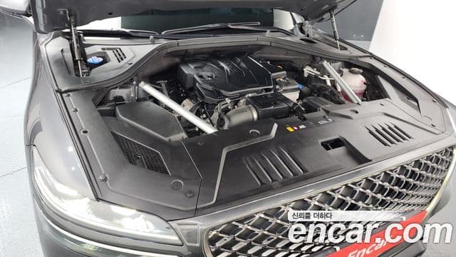 Genesis GV70, 2021 6