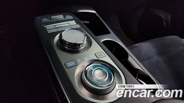 Genesis GV70, 2021 9