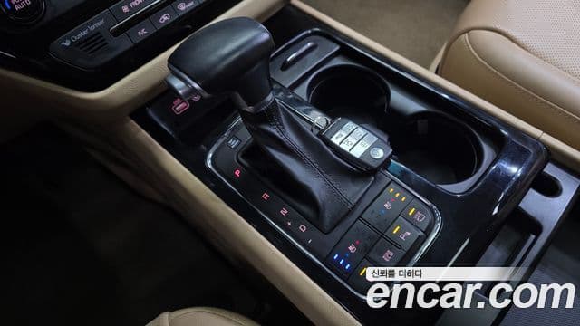 Kia All New Carnival Noblesse, 2018 9