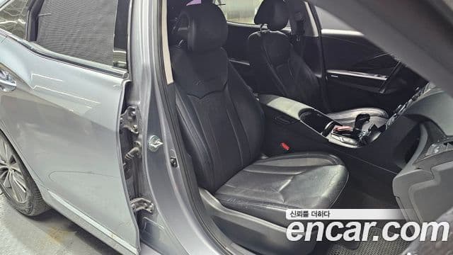 Hyundai Grandeur HG HG240 Modern Collection, 2016 11